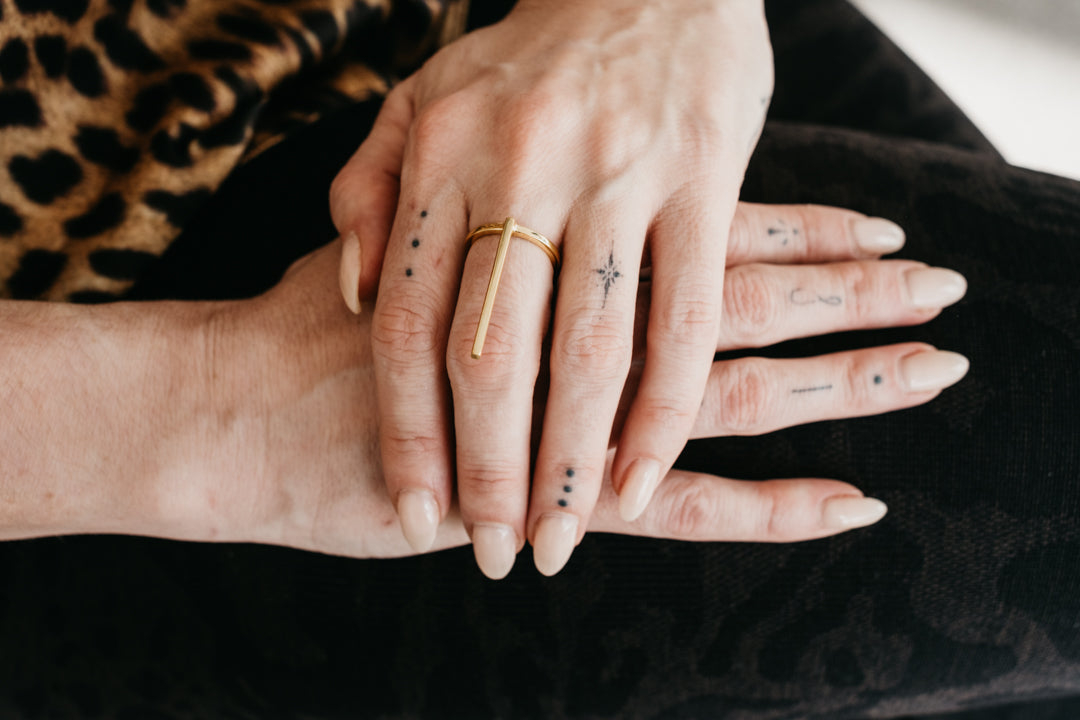 CRUX gold vert ring- Midi
