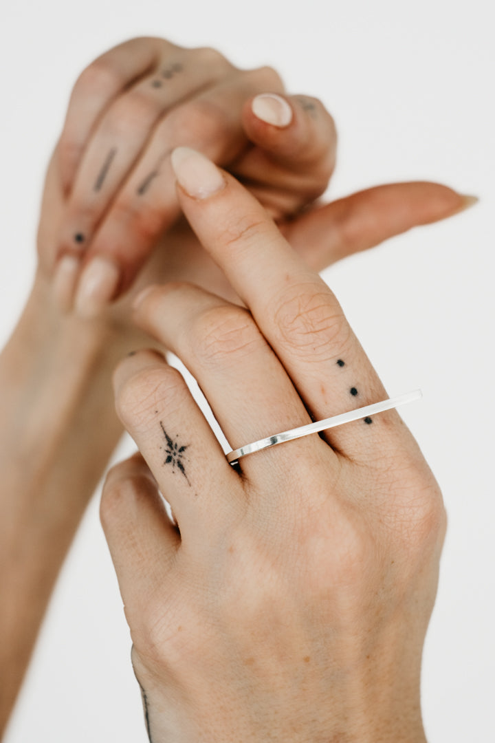 CRUX sterling silver hori ring- Midi