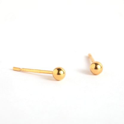 CRUX gold studs